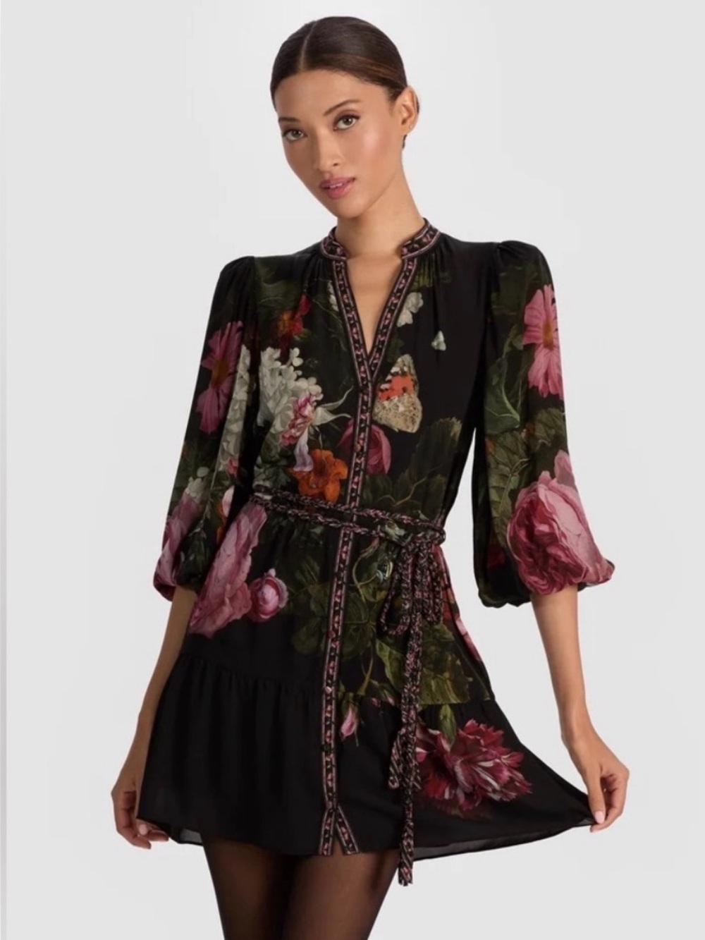 new Alice and Olivia Antonette long sleeve belted mini dress in Be Still floral
